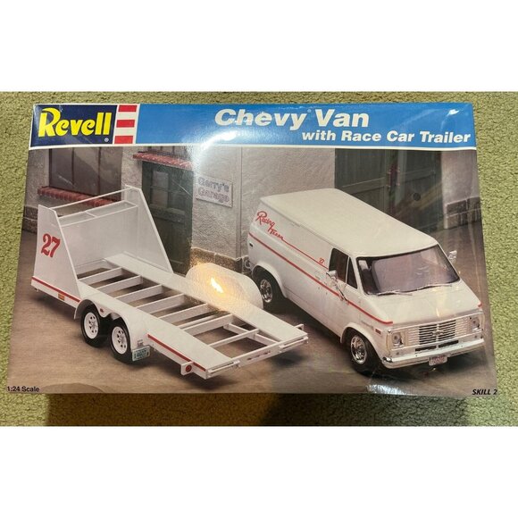 New! 1996 Revell 7250 1/24 Scale Chevy Van w/ Race Car Trailer Plastic Model Kit - Picture 1 of 5